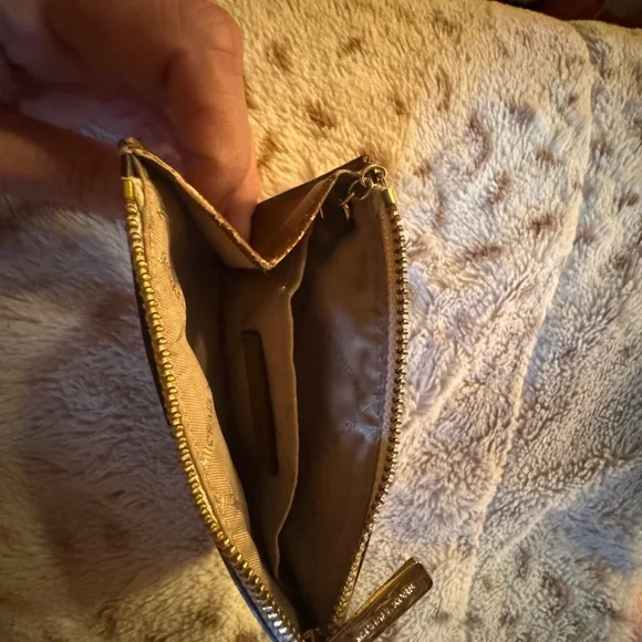 Michael Kors Silver Monogram Keychain Wallet - Picture 5 of 6